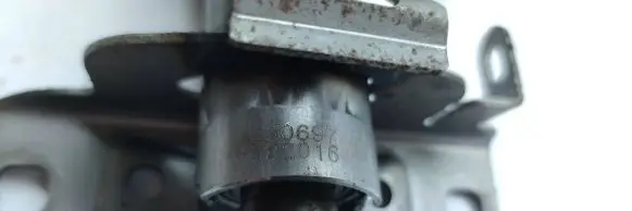 Steering wheel axle set