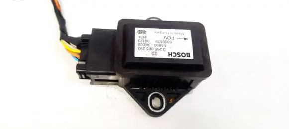 Hyundai Santa Fe ESP acceleration yaw rate sensor 956903K000 95690-3K000