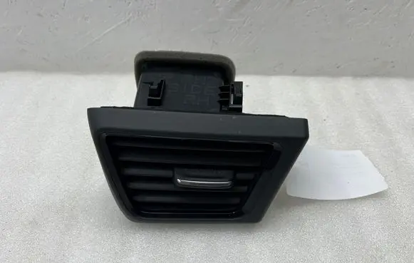 Nissan Leaf II (ZE1) Dashboard side air vent grill/cover trim 687605SK0B