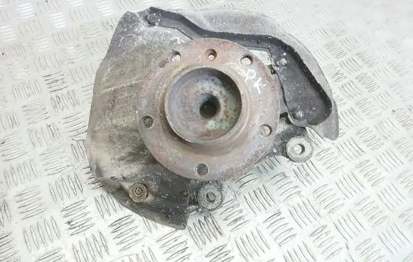 BMW 5 E39 Front wheel hub spindle knuckle