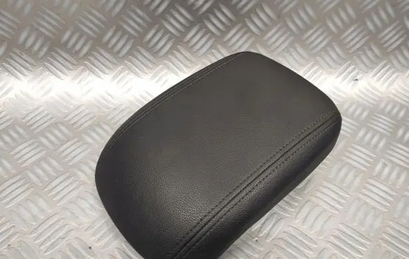Opel Zafira C Armrest 