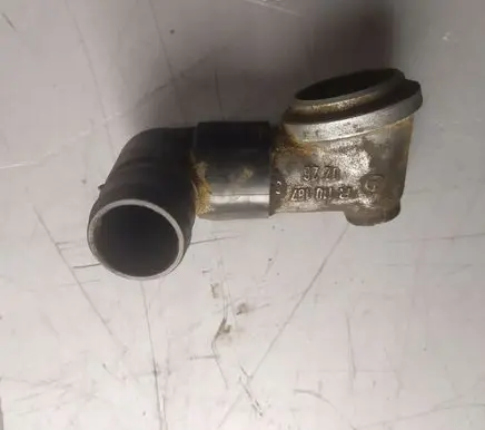 Mercedes-Benz S W116 Engine coolant pipe/hose R1101870226