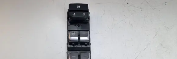 KIA Sportage Electric window control switch 93570F1000