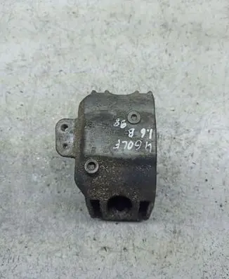 Volkswagen Golf IV Engine mount bracket 1J0139262