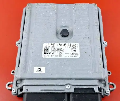 Mercedes-Benz E W211 Engine control unit/module ECU A6421589834