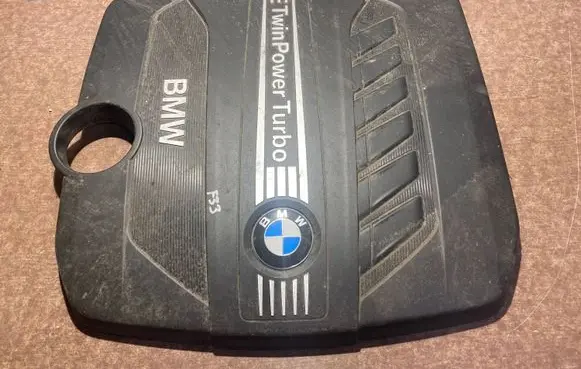 BMW 4 F32 F33 Engine cover (trim) 7823215 8511484