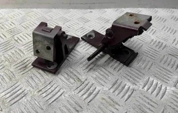 Front door hinge set