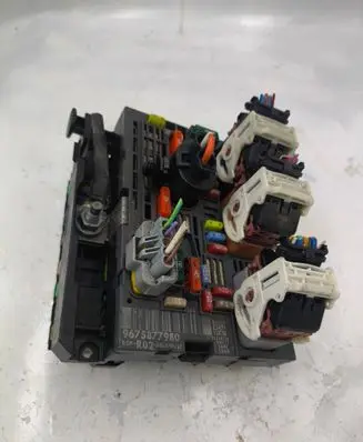 Citroen C5 Fuse box set 9675877980 21518750