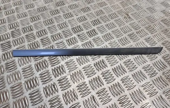 Volkswagen Golf V Dashboard glove box trim 1K18585298