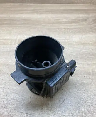 Ford Mondeo MK II Mass air flow meter 97BP12B579AA