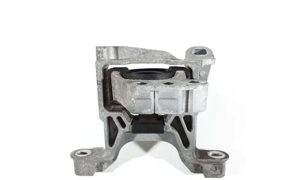 Mazda CX-3 Engine mount bracket D09T39060