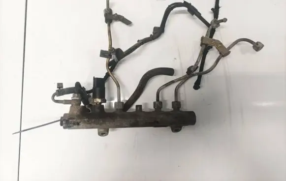 Fuel main line pipe