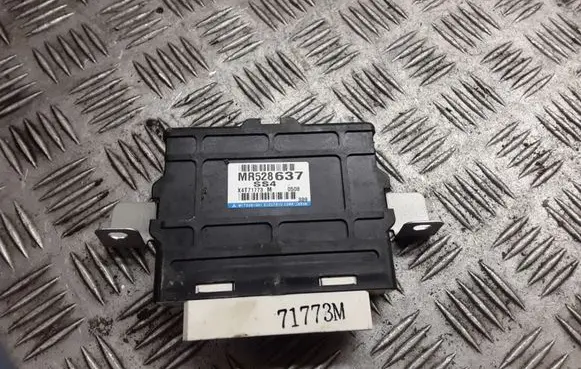 Mitsubishi Pajero Gearbox control unit/module MR528637 X4T71773M