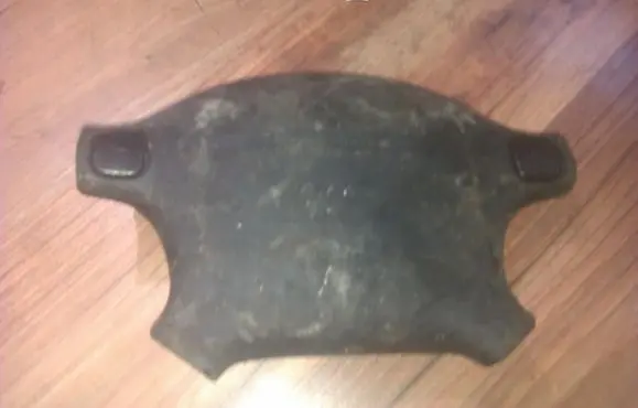 Mazda 323 Steering wheel airbag