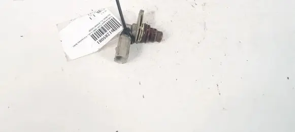 Volkswagen Golf V Camshaft position sensor 030907601D