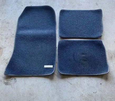 Mercedes-Benz E W124 Front floor mat 
