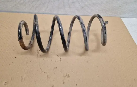 Volkswagen Touran I Front coil spring