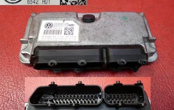 Volkswagen Golf VII Engine control unit/module 03C906014FB