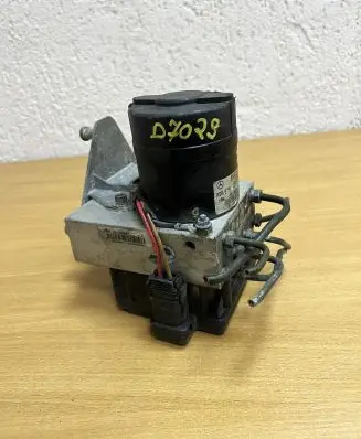 Mercedes-Benz C W202 ABS Pump A2024310640 D7029