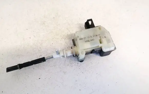 Volvo S80 Central locking motor 806627