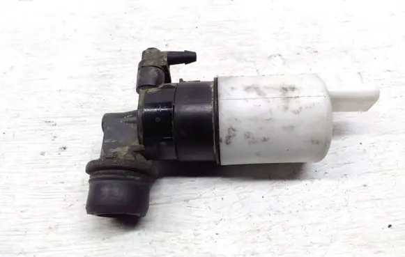 Opel Vivaro Windscreen/windshield washer pump 8200067015 8200295685 9641553880