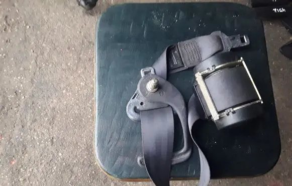 Renault Espace III Rear seatbelt A506258