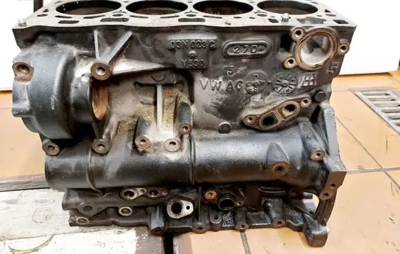 Audi A4 S4 B8 8K Engine block 03N023C