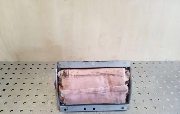 Volvo S80 Passenger airbag 31104261 570761600F 570460100