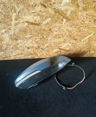 Volkswagen PASSAT CC Front door electric wing mirror