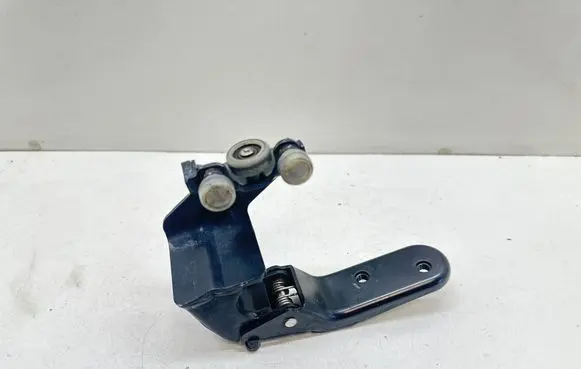 Mercedes-Benz Vaneo W414 Sliding door middle roller runner A4147600147