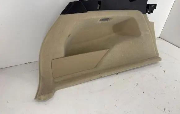 Volkswagen Touareg II Trunk/boot side trim panel 7P6863819A 7P6863819