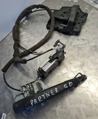 Peugeot Partner Rear door lock A01859 9682100677 1328509