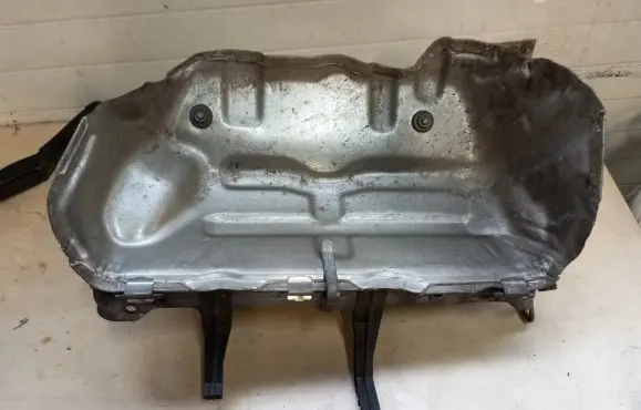Porsche Cayenne (92A) Exhaust heat shield 03H253035AC