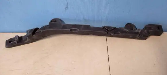 Front bumper foam support bar