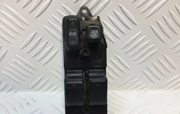 Toyota Corolla E120 E130 Electric window control switch 848200F040