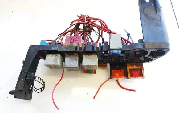 Skoda Superb B5 (3U) Fuse box set 8d1937545
