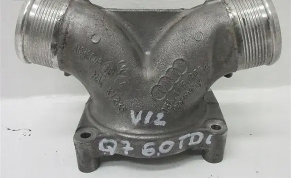 Audi Q7 4L Air intake hose/pipe