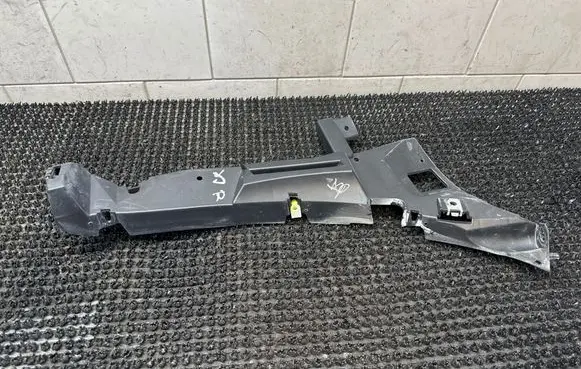 Jaguar XJL Front bumper mounting bracket