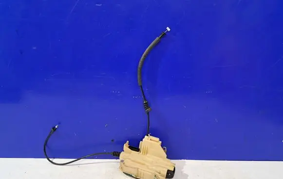 Polestar 2 Rear door lock 32310952