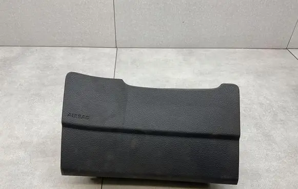 Volkswagen Sharan Knee airbag 7N2880841