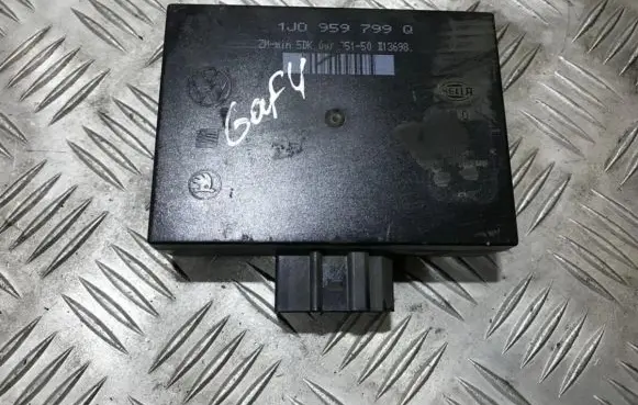 Volkswagen Golf IV Comfort/convenience module 1j0959799q 5dk00795150