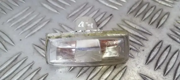 Opel Corsa E Front fender indicator light 13252455 13252456