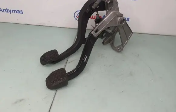 BMW 1 E81 E87 Pedal assembly 35006878300 35006762926