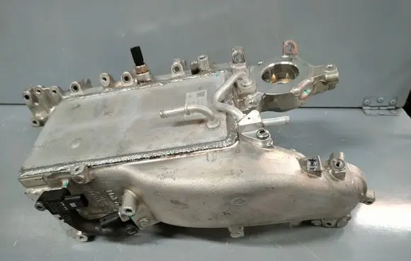 Volkswagen Golf VIII Intake manifold 05L129766R