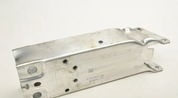 Mini Cooper Countryman F60 Front bumper foam support bar 7406387