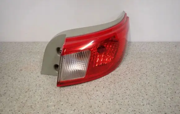 Mitsubishi Colt Rear/tail lights