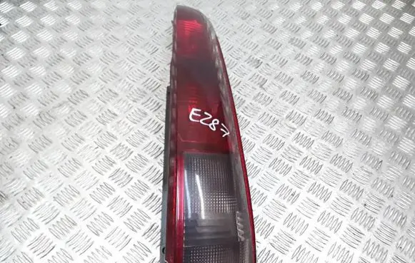 Nissan X-Trail T30 Rear/tail lights ICHIKOH4913