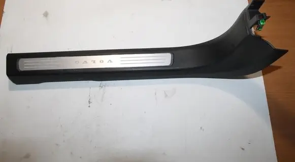 Volvo S90, V90 Front sill trim cover 31377616 A3139