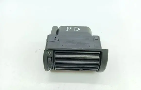 Audi A4 S4 B5 8D Dashboard side air vent grill/cover trim 8D1820902