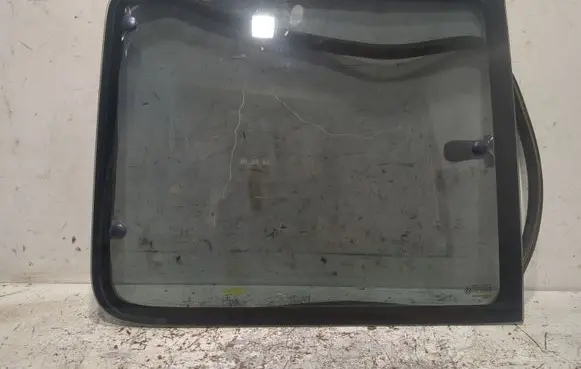 Peugeot Partner Rear side window 43R000016 DOT211M75AS2